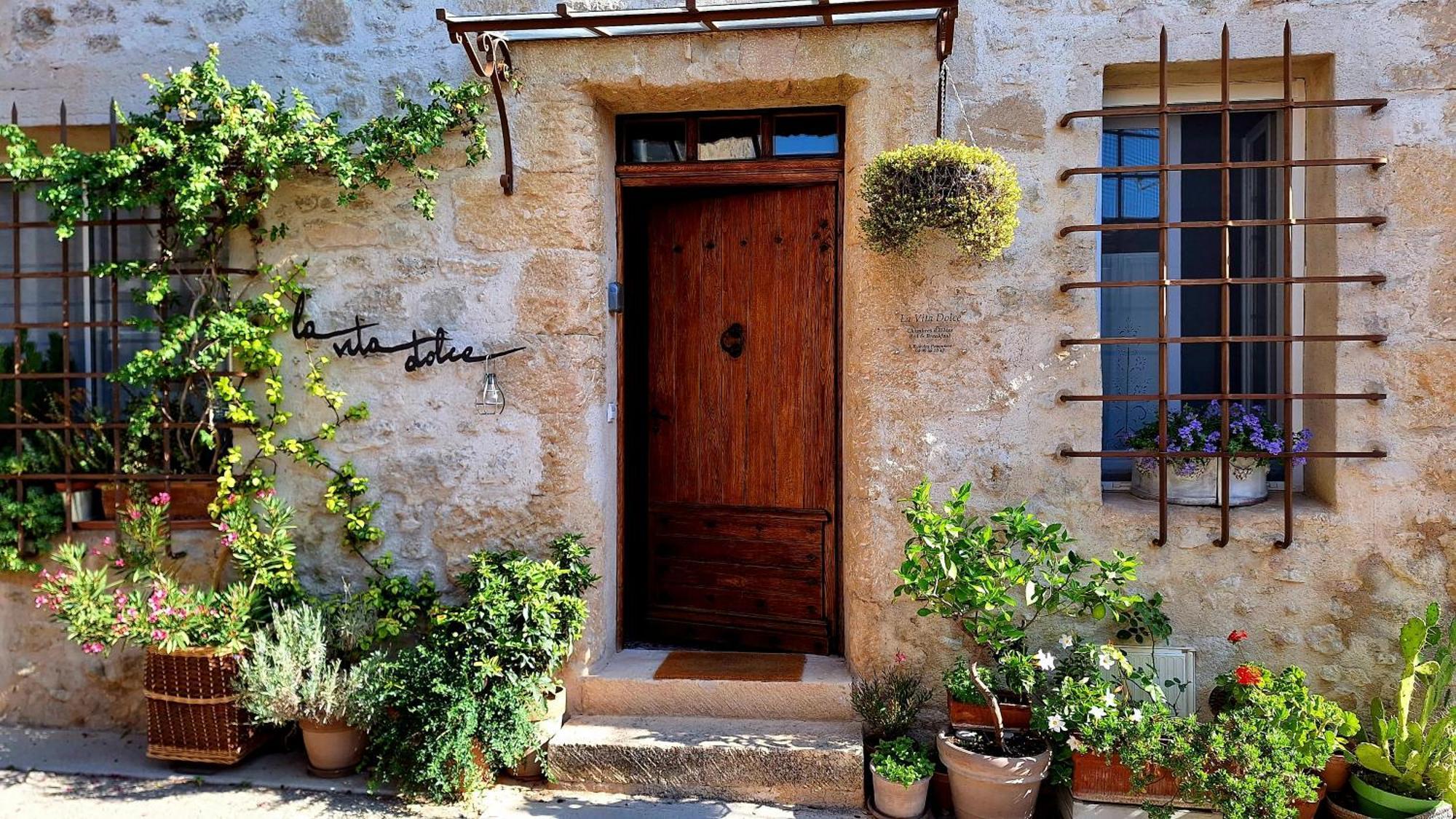 La Vita Dolce, Luberon Grambois Bagian luar foto